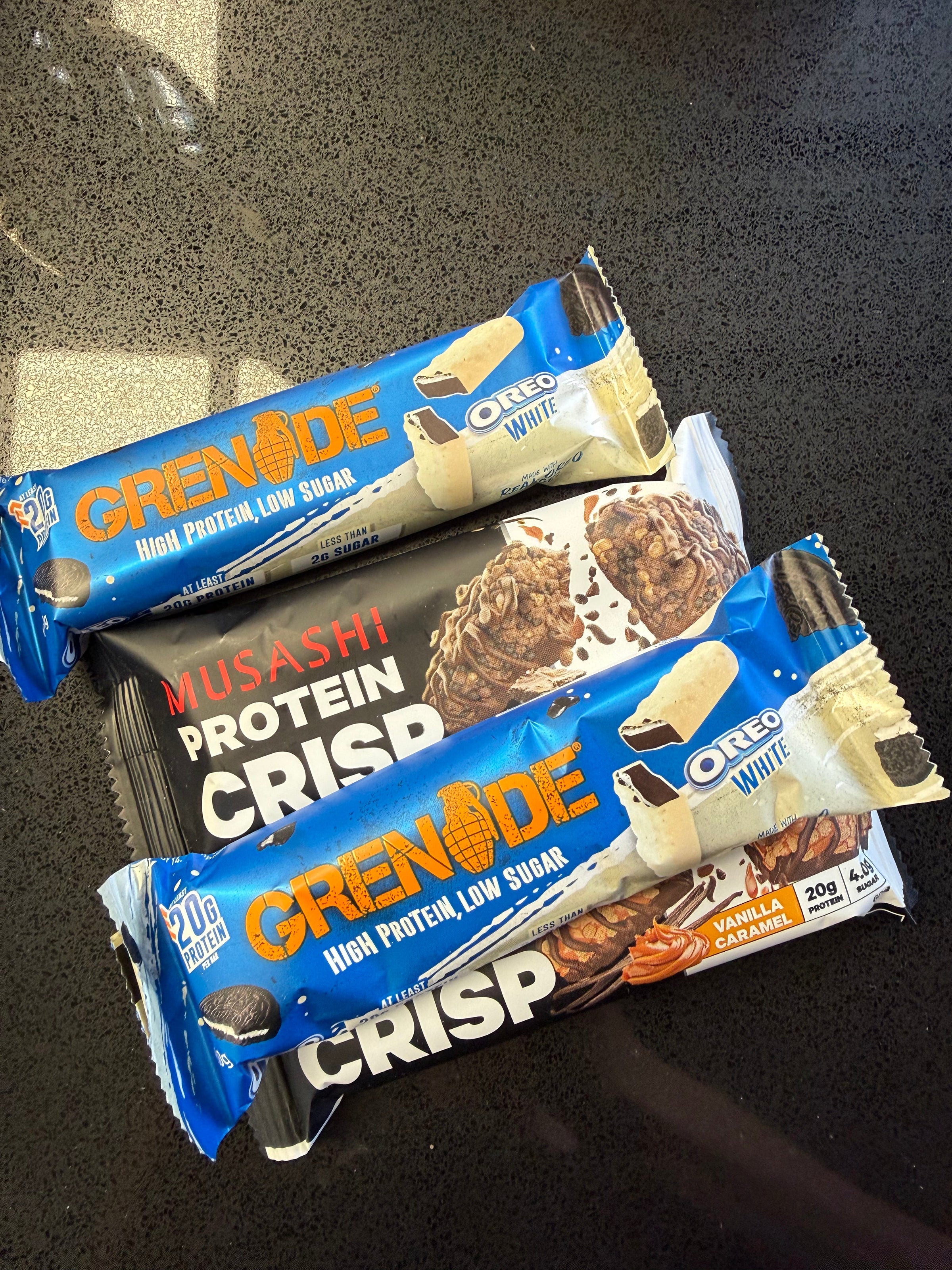 PROTEIN BARS